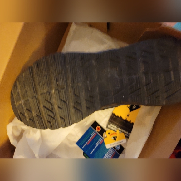 NIB HERMAN SURVIVORS SLIP AND OIL RESISTANT WORK SHOE WOMENS - Picture 3 of 7